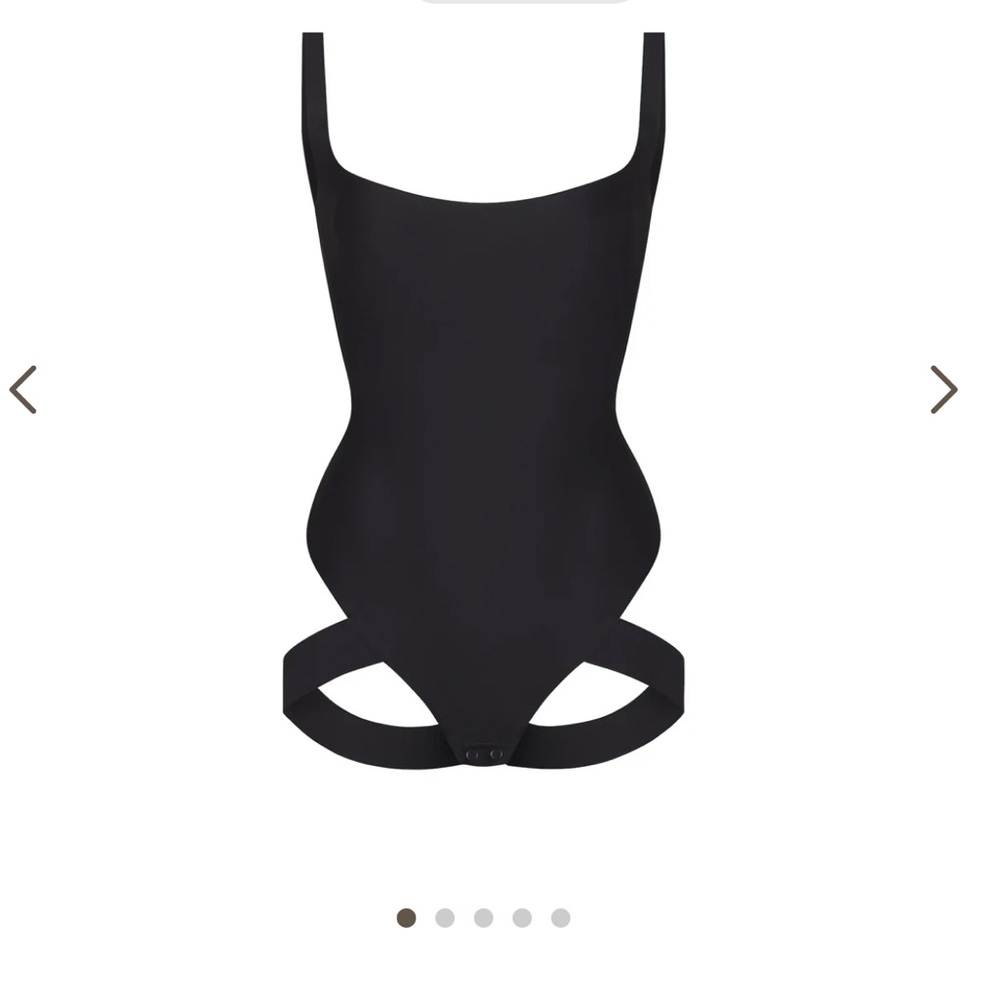 NWT !! Skims Lifting Shapewear
